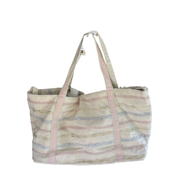 America and Beyond ROSE GOLD TOTE-HAND BEADED METALLIC TOTE FOR WOMEN - Picture 5 of 8